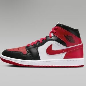 Nike Air Jordan 1 Mid Shoes
